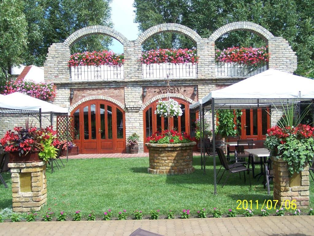 مبيت وإفطار Kecskemét Bajor Panzio المظهر الخارجي الصورة